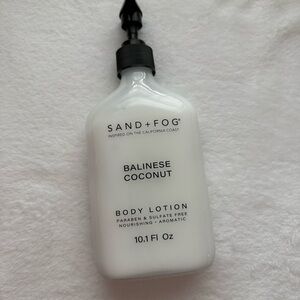 Sand + Fog Balinese Coconut Body Lotion / body cream